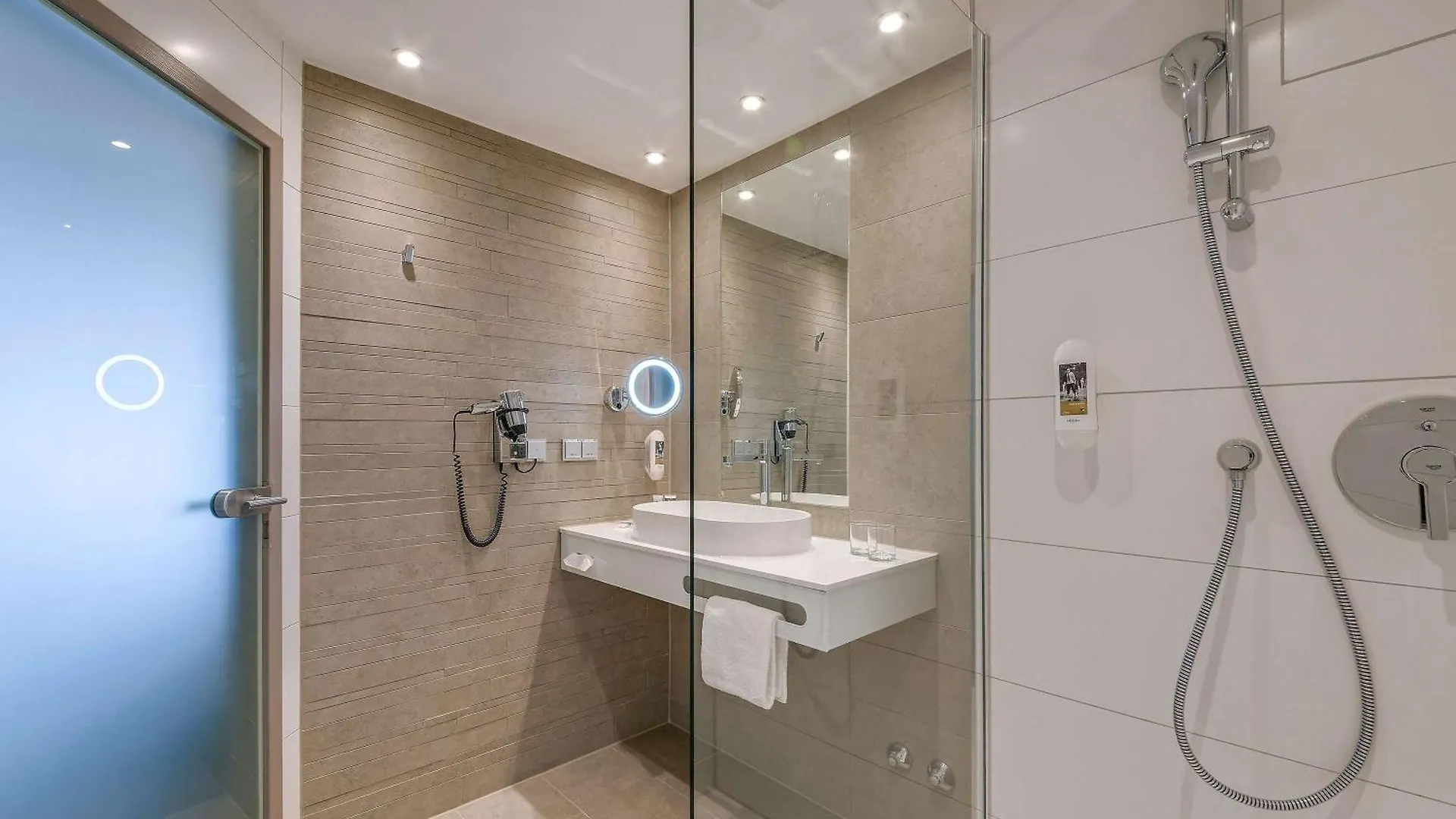 Mercure Hotel Am Entenfang Hannover 4*,  Germany