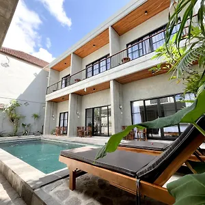 Adi Surya Guest house Seminyak (Bali)