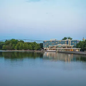 Courtyard By Marriott Maschsee **** Hanóver
