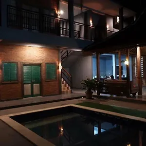 Kayu Tua Guest house Uluwatu (Bali)